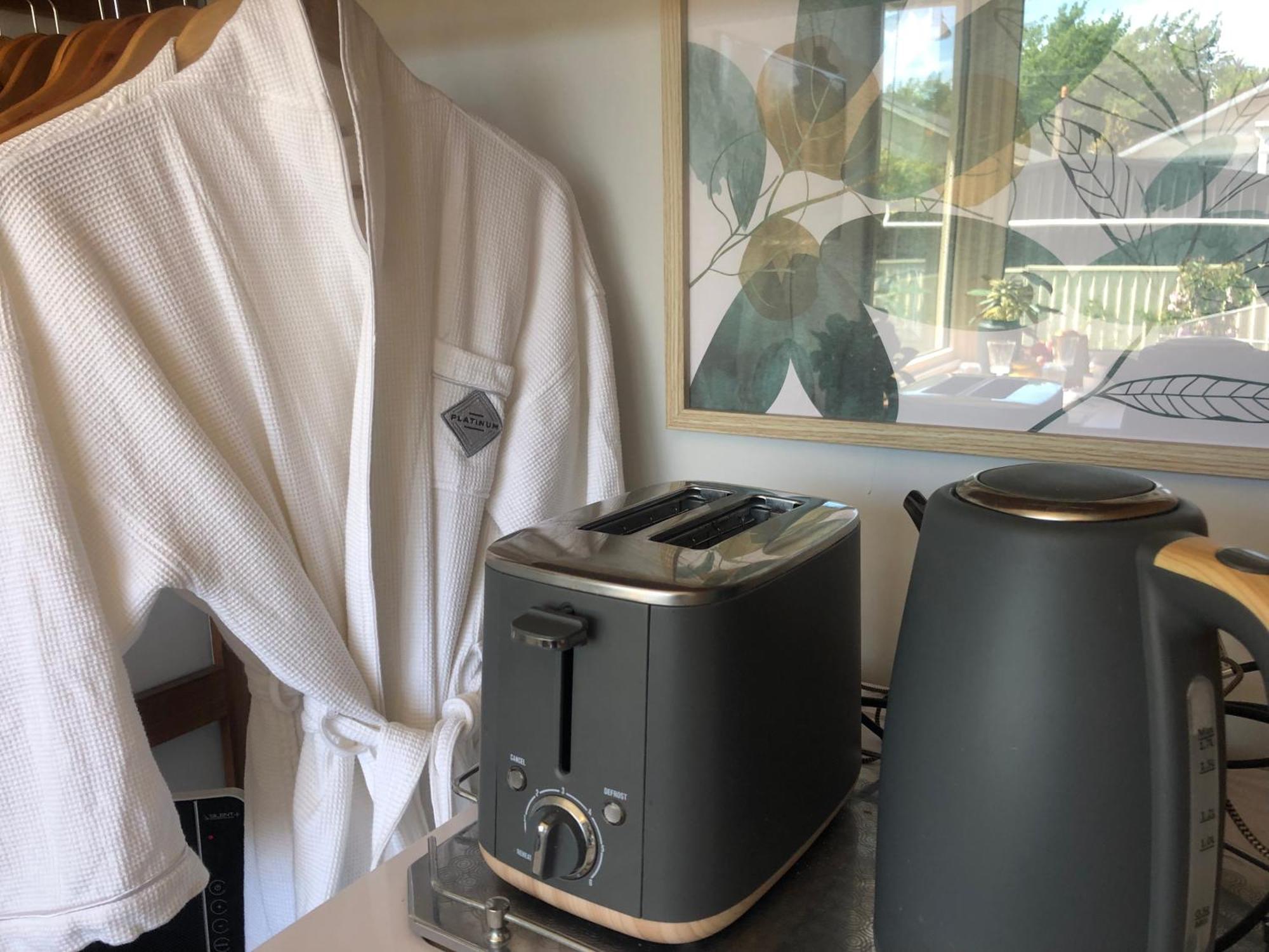 Lovely Budget Vegan Homestay Launceston Exteriör bild